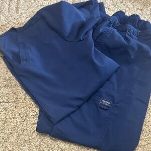 Cherokee women’s navy cargo scrub SET medium
